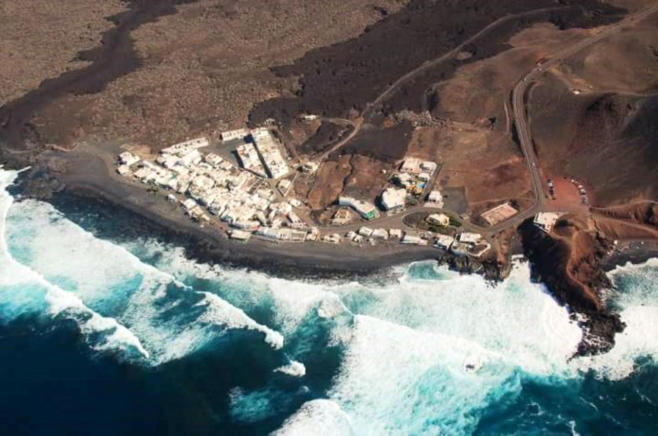 Cozy House In El Golfo + Terrace Villa Exterior photo